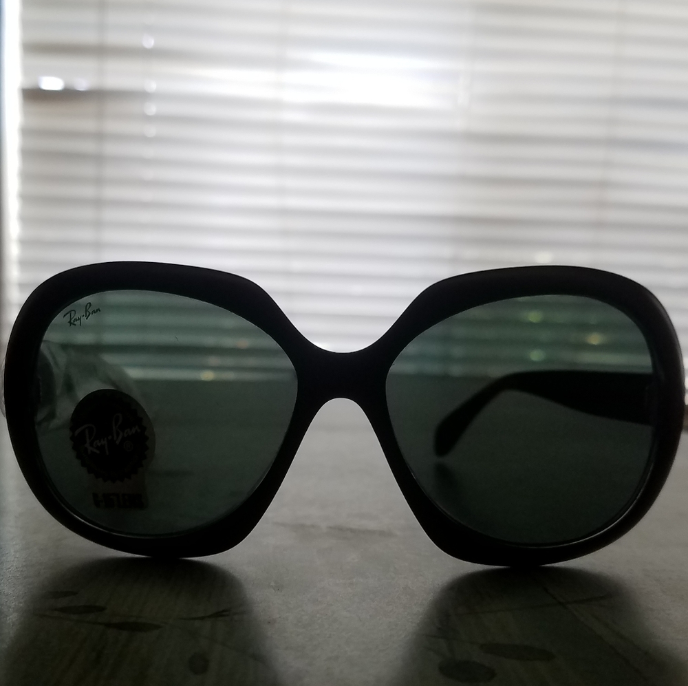 Women's Ray-ban jackie O sun glasses